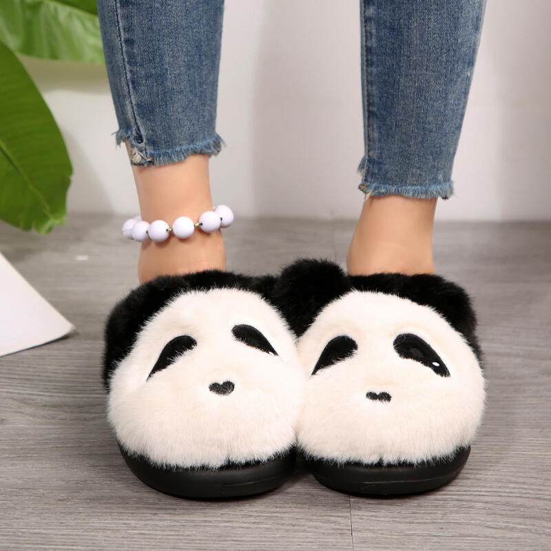 Fashion Cute Panda Fluffy Fur Indoor Slippers Women 2025 Winter Warm Short Plush Flat Heel Home Slippers Comfort Non Slip House Slides