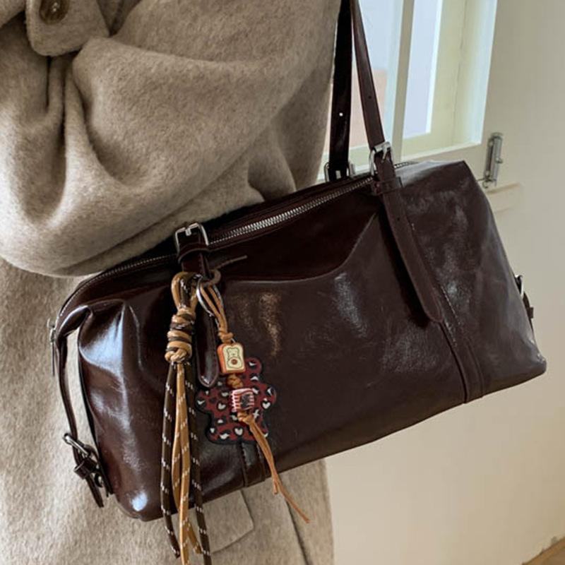 Niche retro simple underarm bag 2025 autumn new large-capacity commuter bag high-value shoulder tote bag