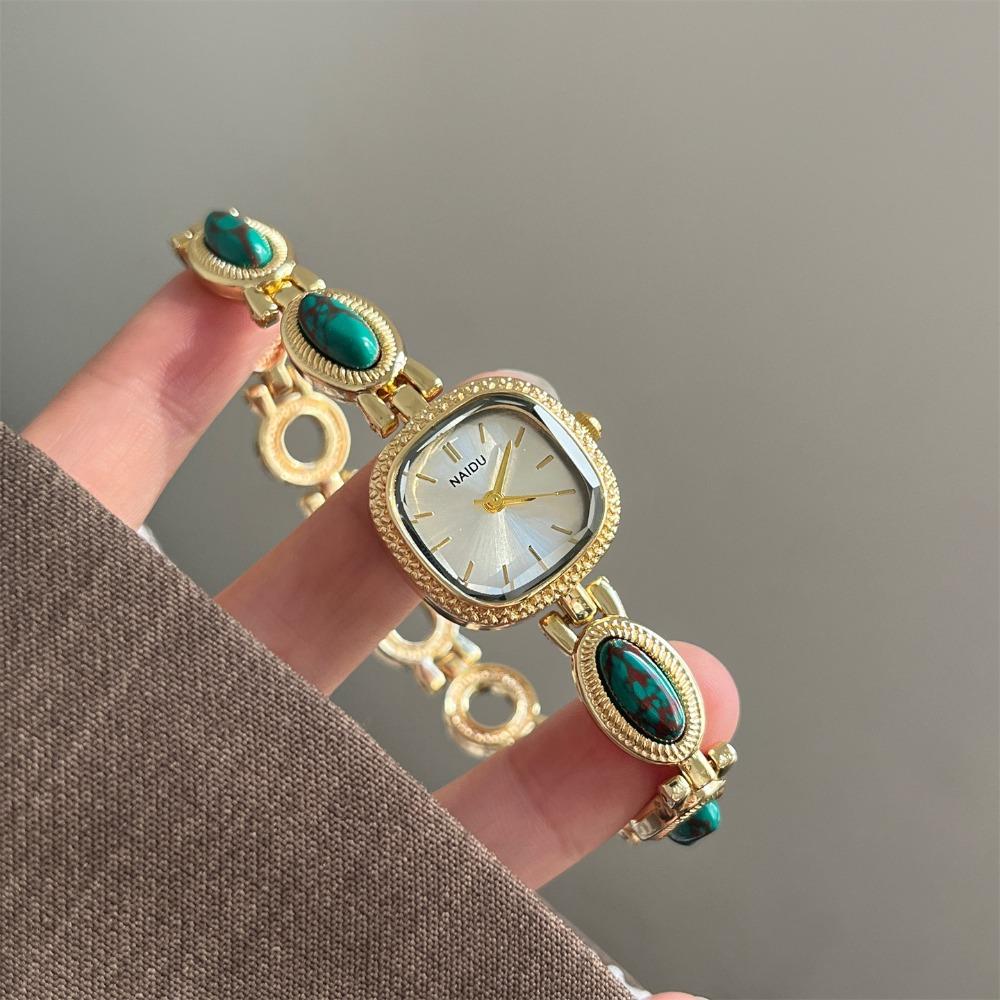 Square Dial Wristwatch Elegant Quartz Watch New Ladies Watch  for Women