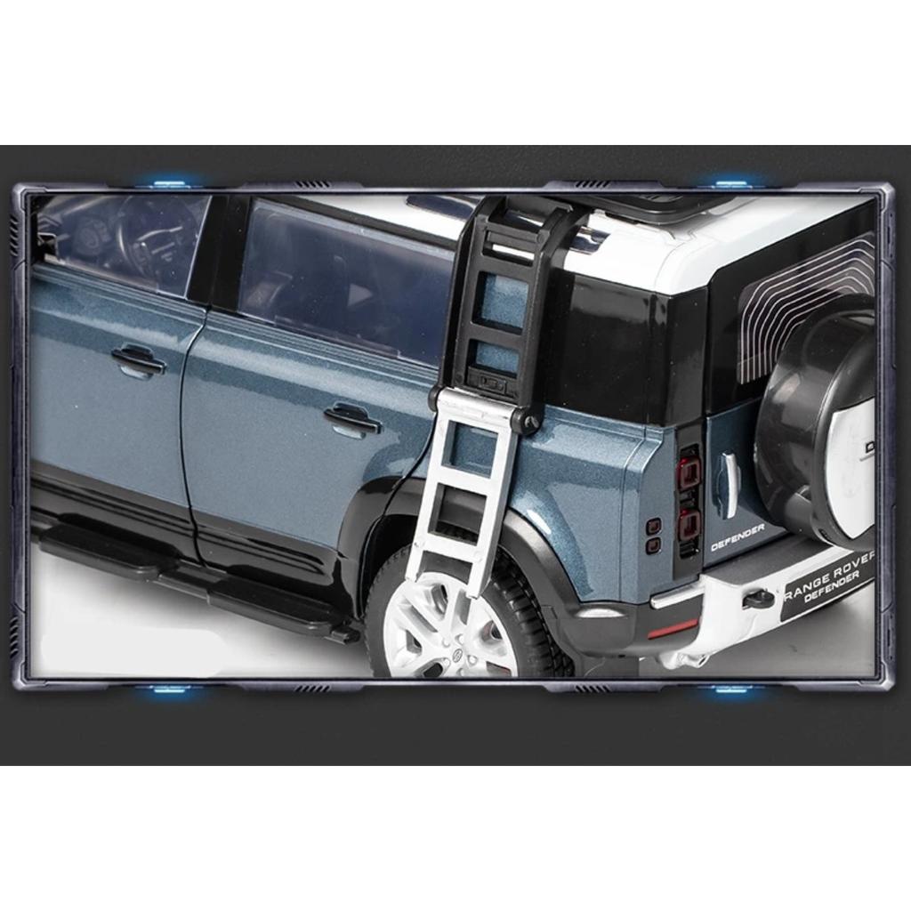 1/18 Range Rover Defender SUV Alloy Car Model Diecast Metal Toy Off-road Vehicles Car Model Sound and Light Simulation Gift