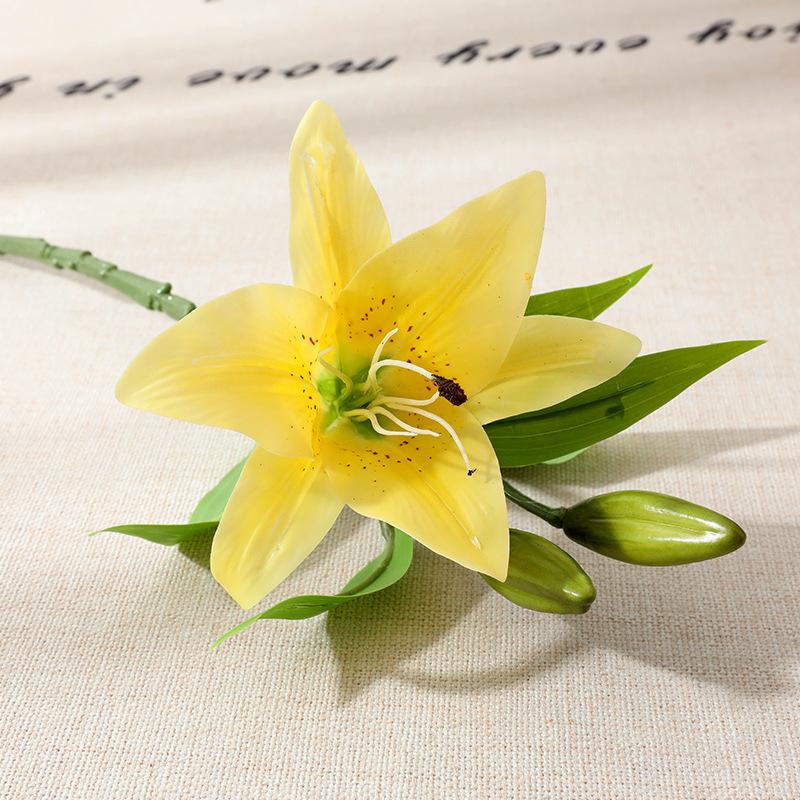 Simulated Lily Single Touch Film 3 Head Lily 1 Flower 2 Buds Home Wedding