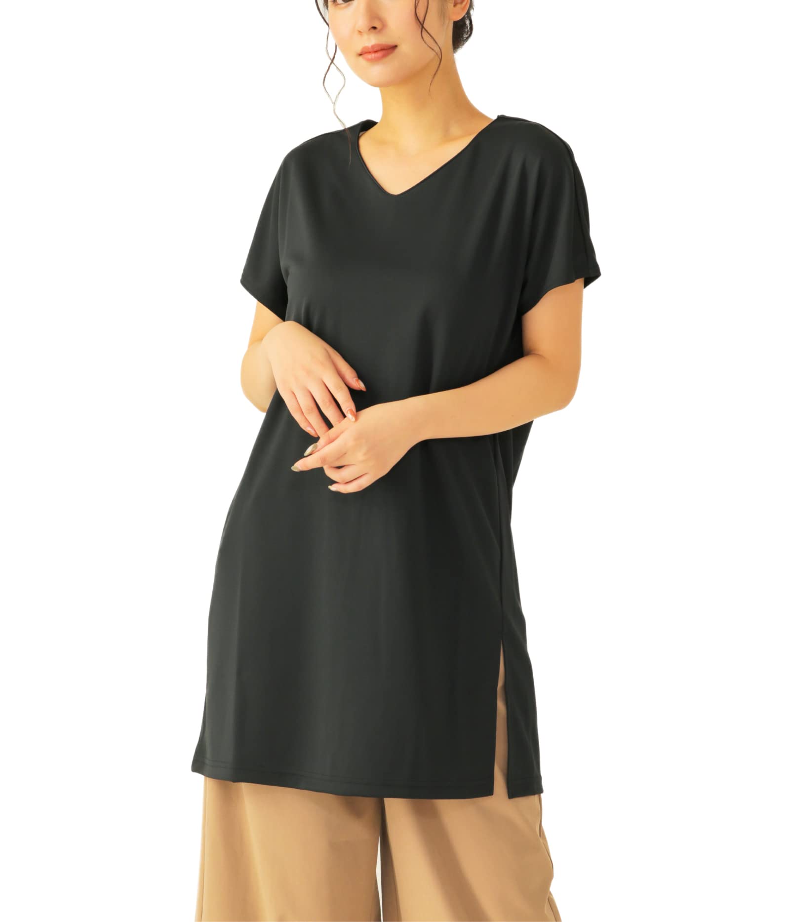 

egneL Made in UV Yoga and Gym Wear with Cool and Comfortable Size Women s V-Neck Top, Japan, Antibacterial, Odor-Resistant, Sweat-Wicking, чёрный