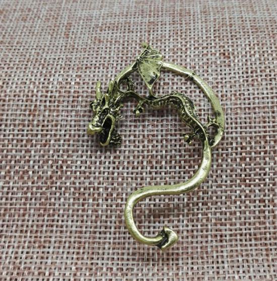 Huailang Gothic Punk Dragon Earrings: Retro European & American Style