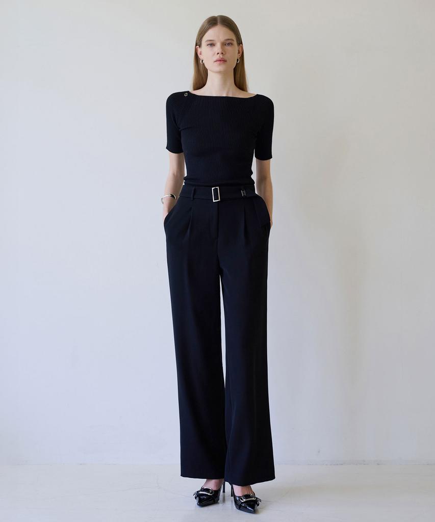 Illoje Two-Way Off-Shoulder Knit (Black)