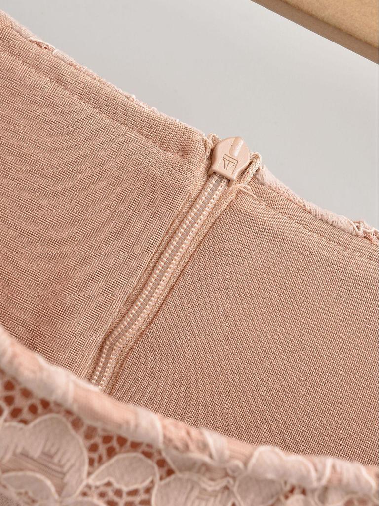 Light Luxury Nude Pink Lace High-Waisted Midi Pencil Skirt for Women – Flirty, Alluring, Figure-Hugging Autumn/Winter Style
