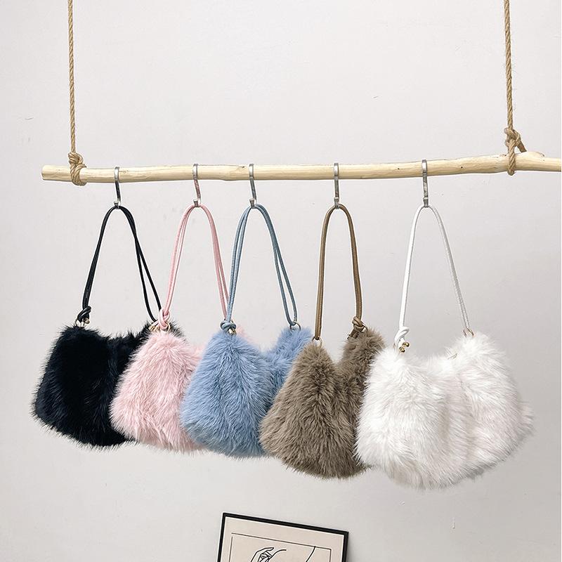 Elegant Faux Fur Crossbody Bag Vintage Bucket Woman Handbag Large Capacity Fashi Plush Versatile Shoulder Bag