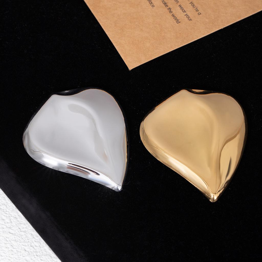 Irregular Love Metal Brooch Light Luxury Niche Pin Corsage