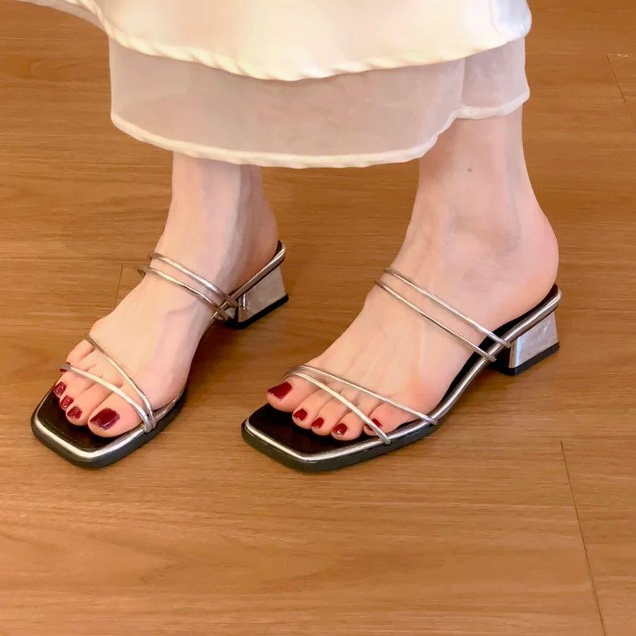Fashion Bailamos 2025 Summer Womens Slippers Elegant Female Sandals Square Toe Clip-toe Low Heel Slippers 2025 Sandalias Beach Slides