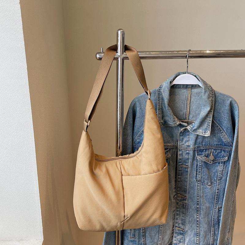 Popular bags women's new fashion textured cloth bags tote bags large-capacity commuter shoulder bags