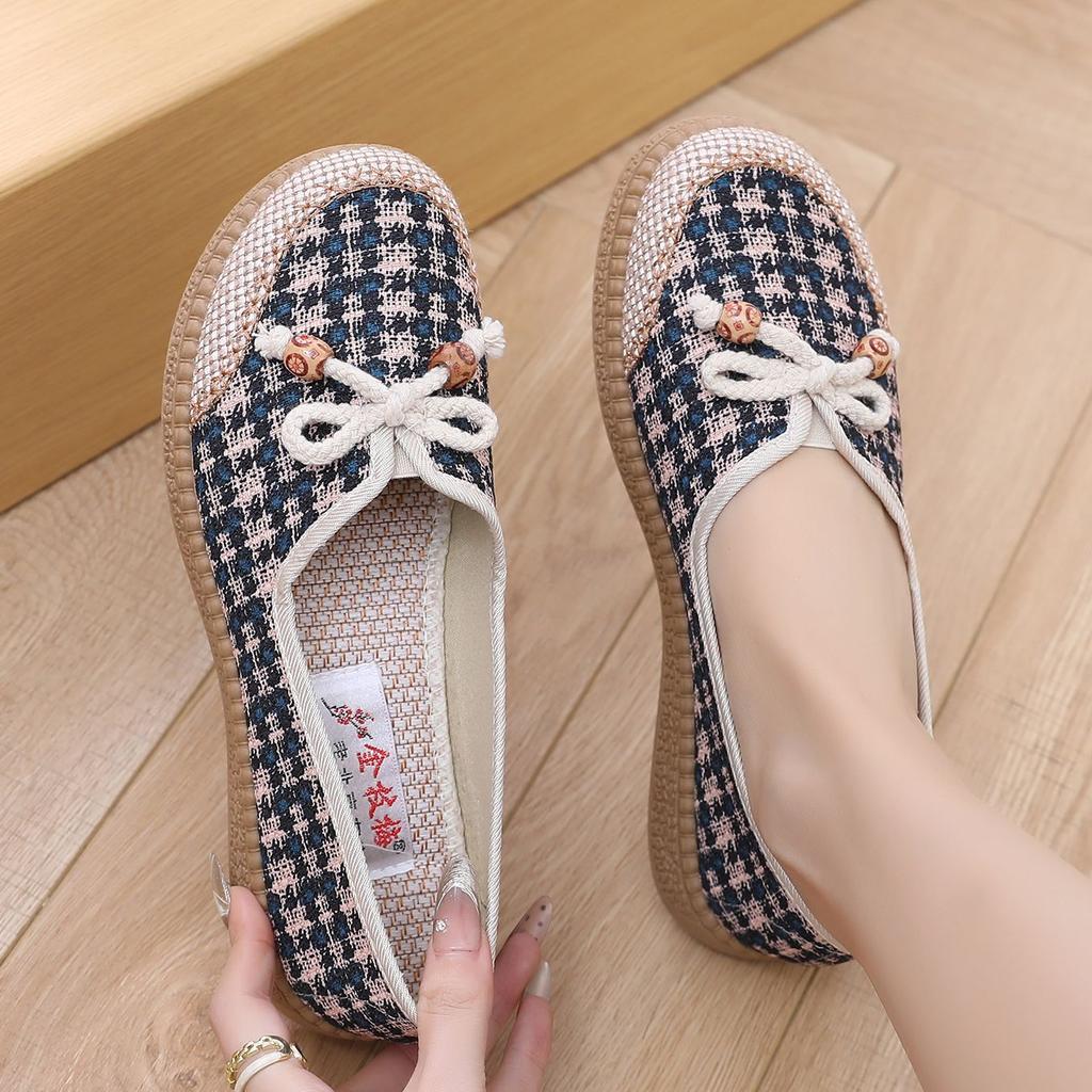 Soft Soled Anti Slip Fabric Shoes for Middle-aged and Elderly People Casual Canvas Shoes for Women