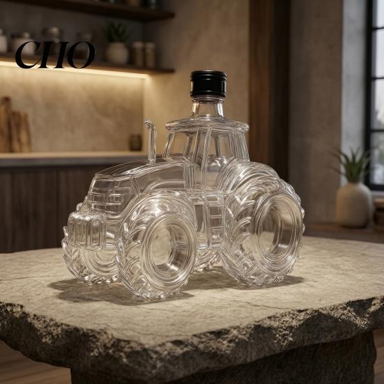 Fiaschetta di Vetro a Forma di Trattore Caraffa per Whiskey a Forma di Trattore, Bottiglia da Vino da 300 ml con Tappo, Trasparente e per Alcolici, Articolo da Bar Originale e Novità