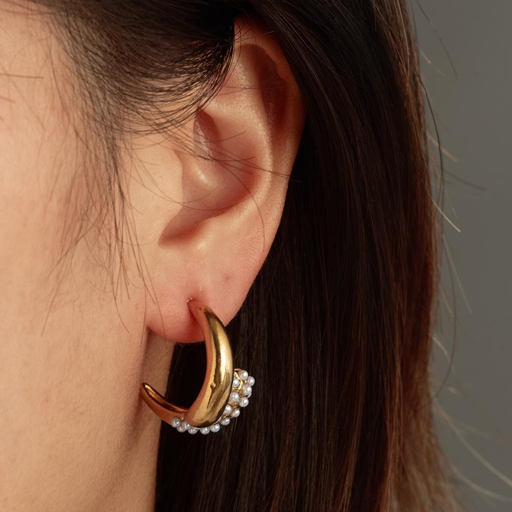 European & American Style Zirconia 18K Gold-Plated Stainless Steel Stud Earrings for Women
