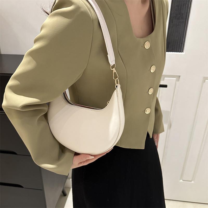 Stylish Street Fashion Pu Crescent Shoulder Bag Trendy Hobo Handbag For Women
