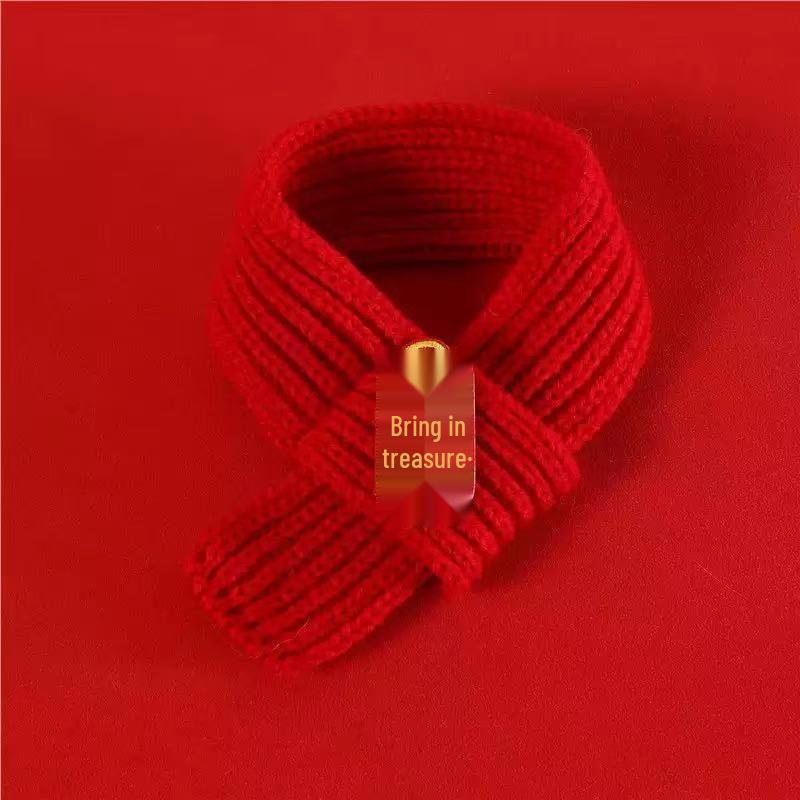 Red Knitted Cat Scarf: Warm, Festive, Odorless New Year Accessory