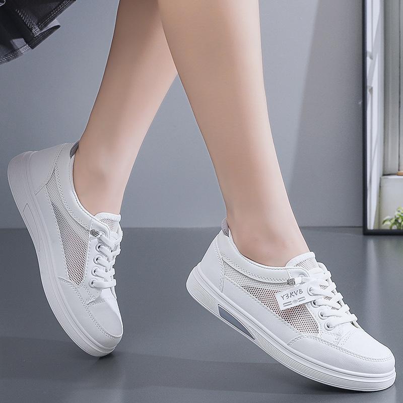 2025 new summer mesh breathable casual shoes Korean version of student non-slip white shoes fashionable soft-soled women's board shoes