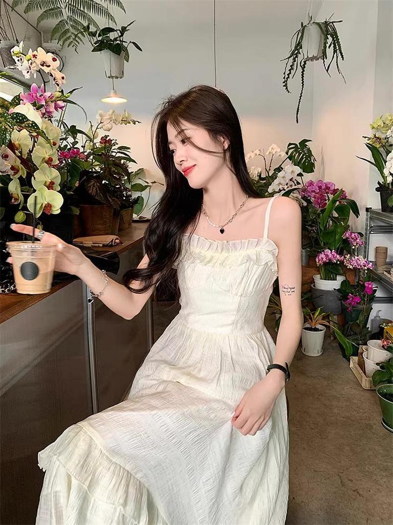 Summer 2024 Women's Petite French White Suspender Maxi Dress