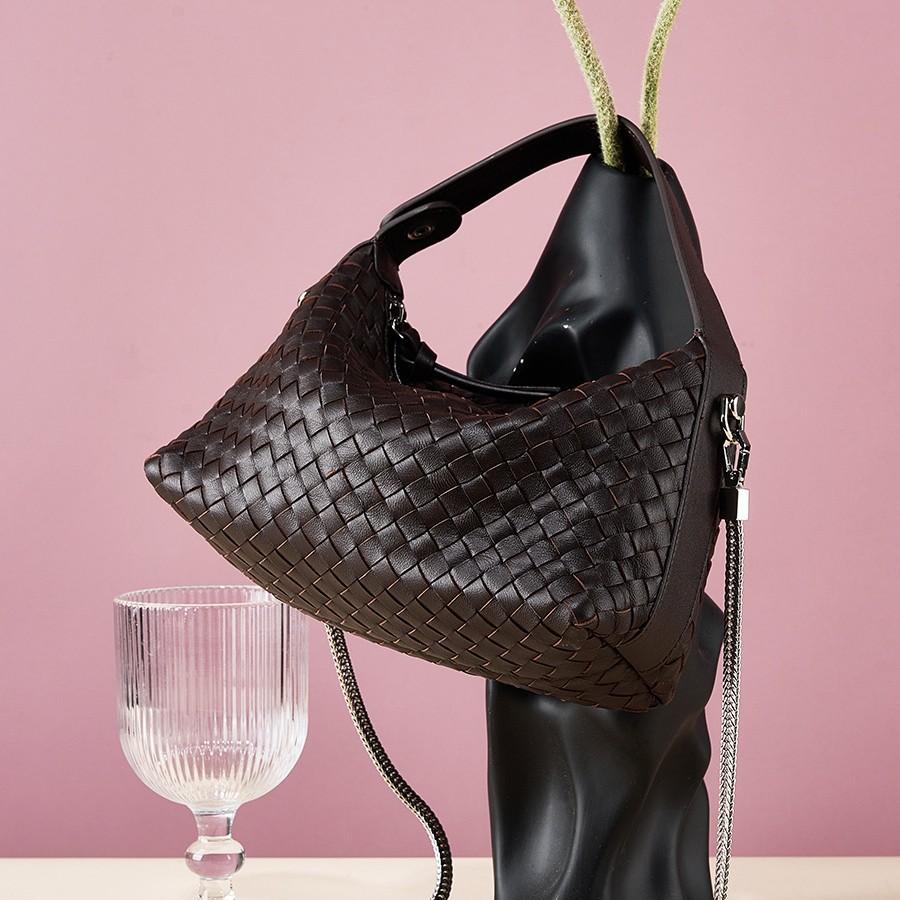 Genuine Leather Woven Women's Bag 2025 New Fashion Sheepskin Crossbody Bag Niche Design Woven Dumpling Bag Handbag