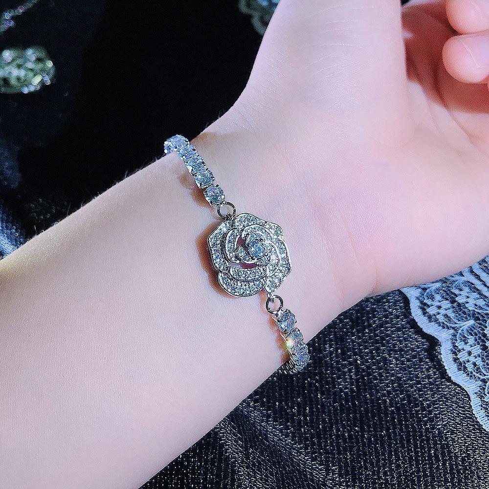 

Luxury Women Jewelry Set Rose Pendant Necklace Moissanite Bracelet Unique Design Full Diamond Micro Inlaid