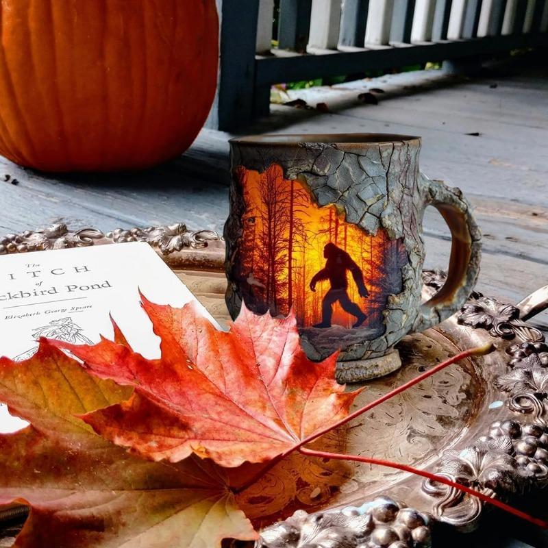 Bigfoot Forest Fire Mug, Forest Fire Design with 3d Relief Mug, 3D Vintage Sasquatch Bigfoot Outdoor Coffee Gifts Cup