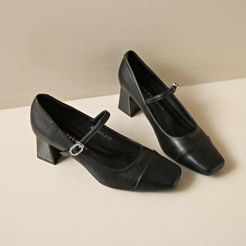 

Silver square head temperament medium heel Mary Jane shoes autumn new buckle fashion small leather shoes women s fashion single shoes 35 чёрный