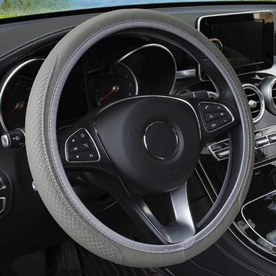 Praktiškas, geros kokybės automobilio vairo dangtelis iš pluoštinės odos