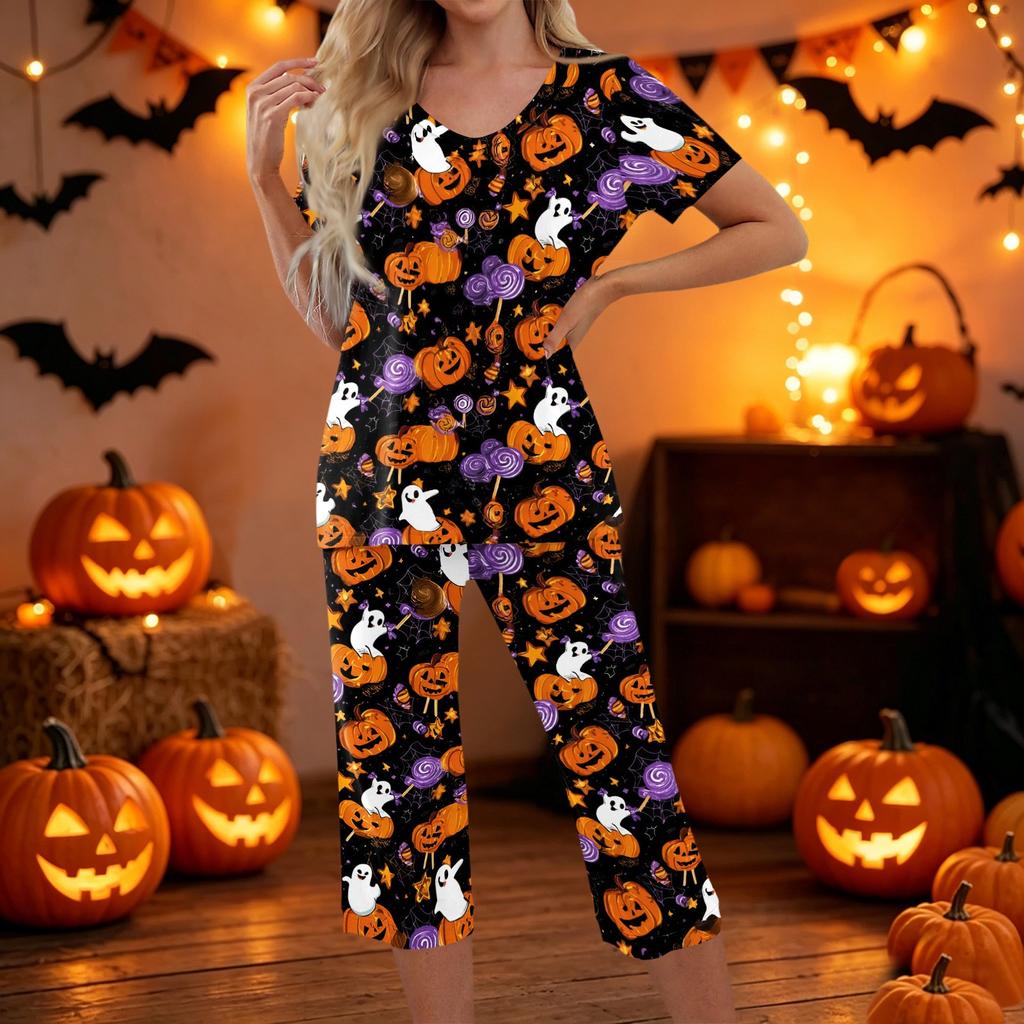 Women Two Piece Halloween Print Lounge Set Short Sleeve Top with Capri Pants Casual Pajama Set for Relaxed Fit