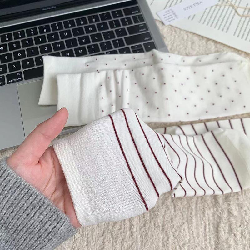 5 Pairs  Autumn and Winter Ankora Red Socks Women Straight Board Boneless Cotton Mid-calf Hundred Stripes Polka Dot Stacked Socks