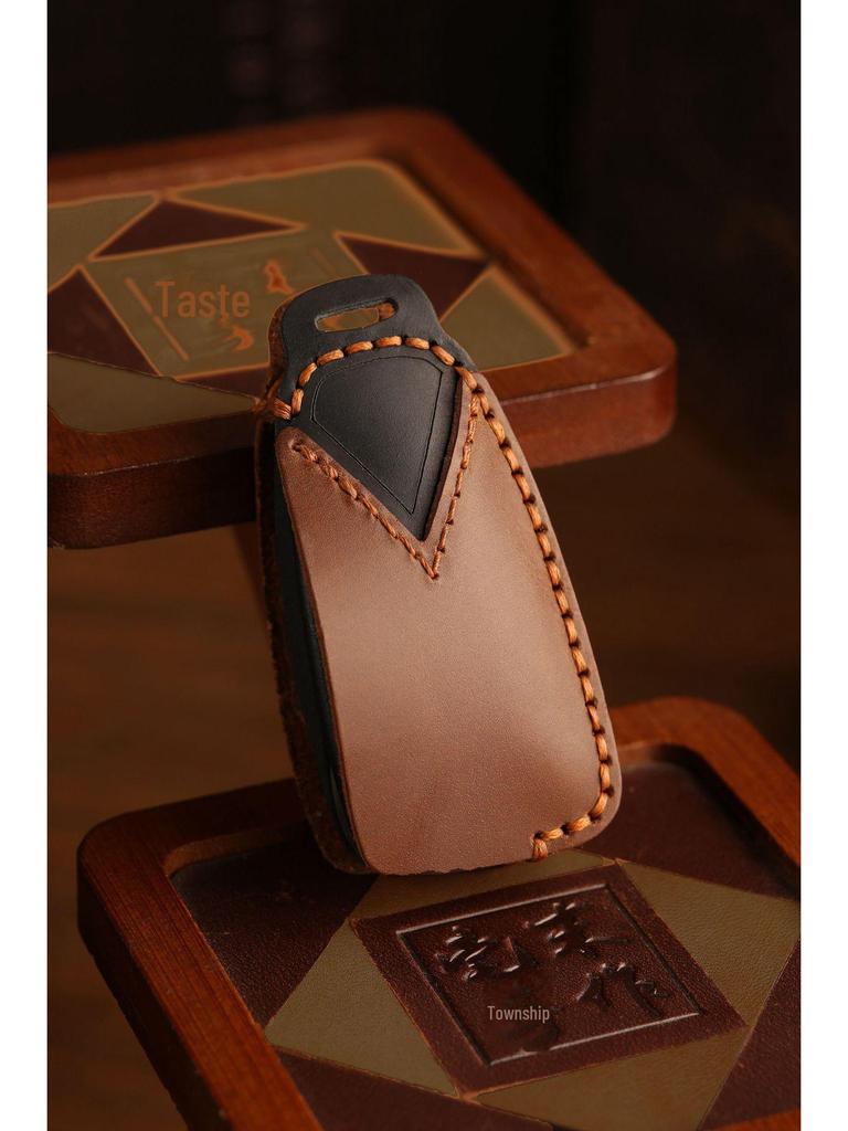 Husă de chei pliabilă din piele de vacă cusută manual pentru Ford Focus