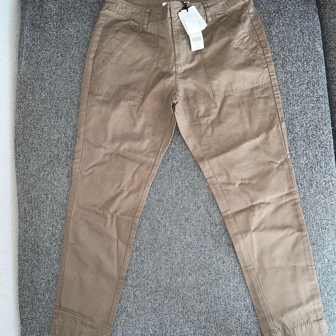 [New with tag] BLACK by moussy cropped pants beige size 2