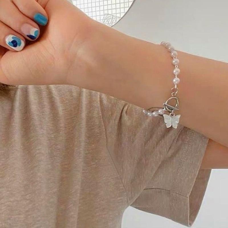 Super Divine Butterfly Pendant Pearl Bracelet - Elegant and Simple Retro Style - Perfect for Girls - Versatile Handwear for School Use