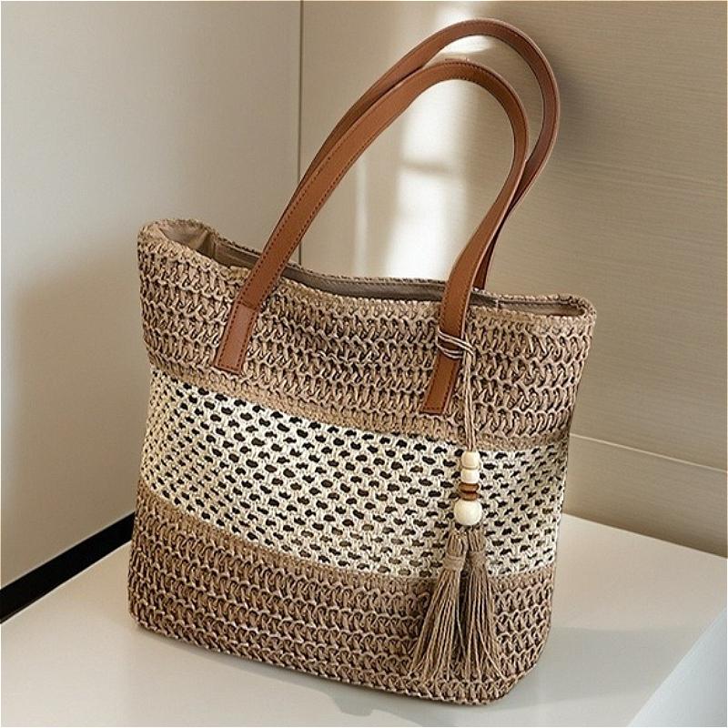 Sac Cabas en Paille pour Femme Grande Capacité Sac à Main en Rotin Tressé Sac de Plage d'Été Sac Bandoulière Couleur Contrastante Décor Pompon