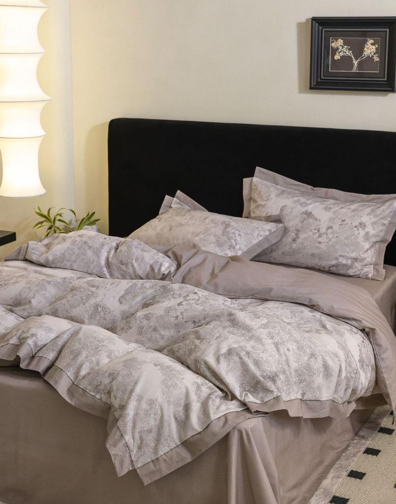 American Retro All-Cotton Flannel 4-Piece Bedding Set - Soft, Warm & Skin-Friendly for Autumn/Winter