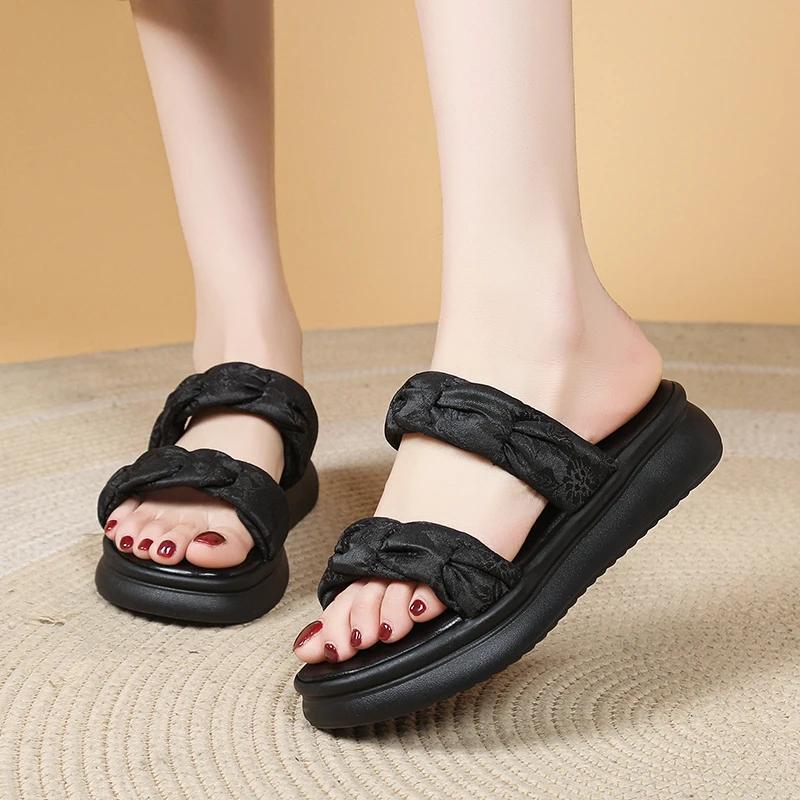 

Fashion Fashion Thick Bottom Slippers 2025 Women s Embroidered Beach Flip Flops Outdoor Soft Sole Anti-Slip Elevating Platform Sandals 35 чёрный