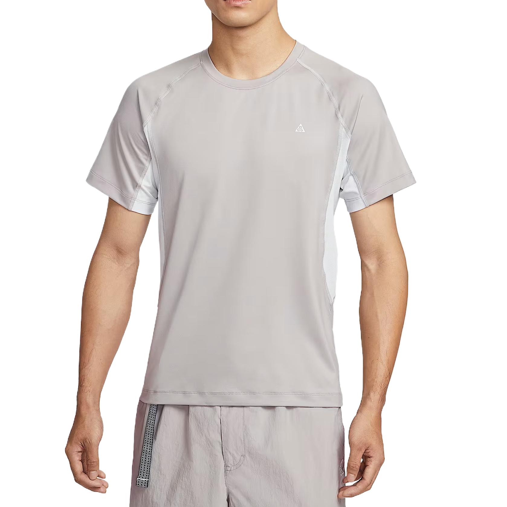 Nike ACG Quick Dry T Shirts Men s IO1453-009 L