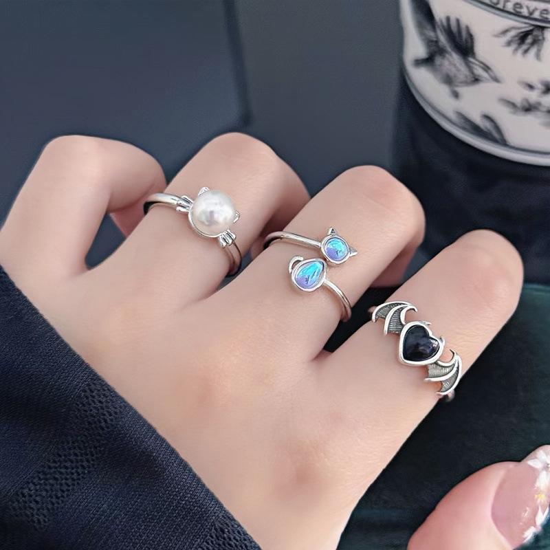 Niche Design High-End Light Luxury Open Ring Simple Flower Grape Personality Get Ring