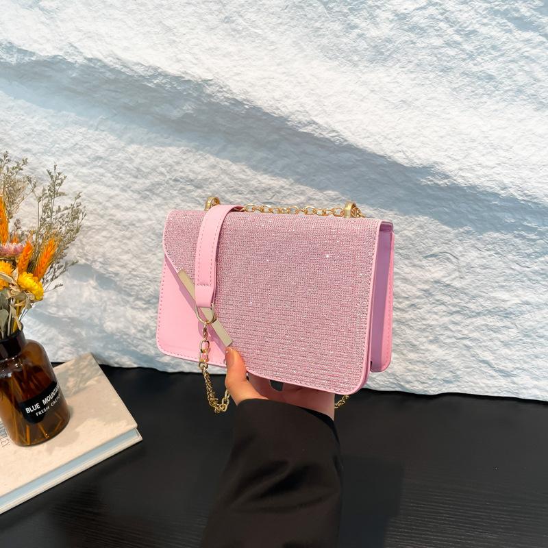 Foreign Style Winter Fashion Popular Chain New Shoulder Bag Women's Light Luxury Commuting Versatile Simple Messenger Bag