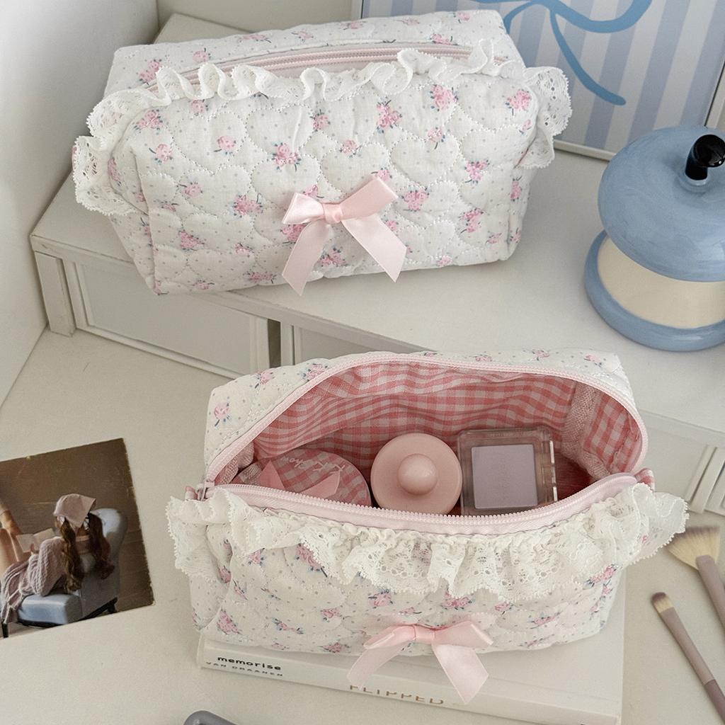 Women Love Plaid Lace Makeup Bags Case Kawaii Pink Cosmetic Brush Organizer Pouch for Women Cute Wash Toiletries Storage Bag