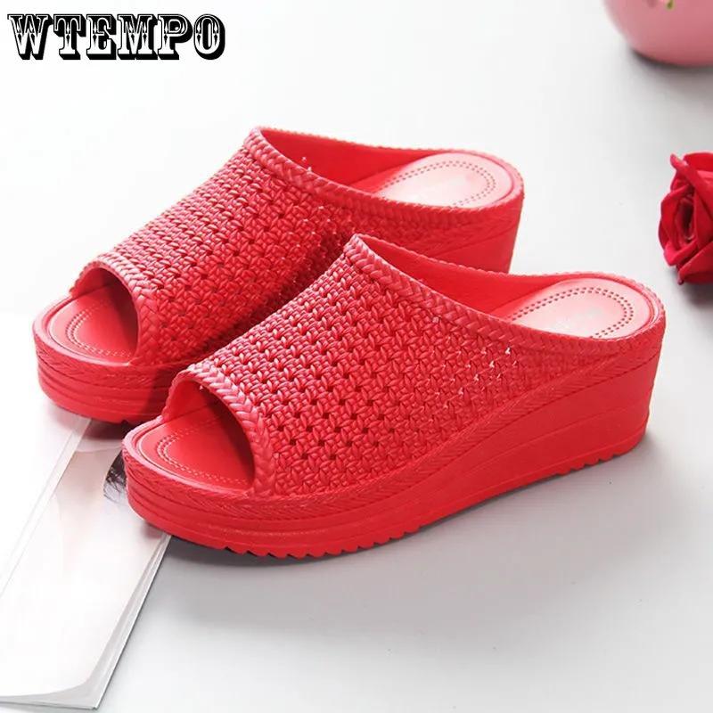 Rutschfeste Damen-Hausschuhe, hohl, einfarbig, Sommermode, bequeme Hausschuhe mit hohen Absätzen