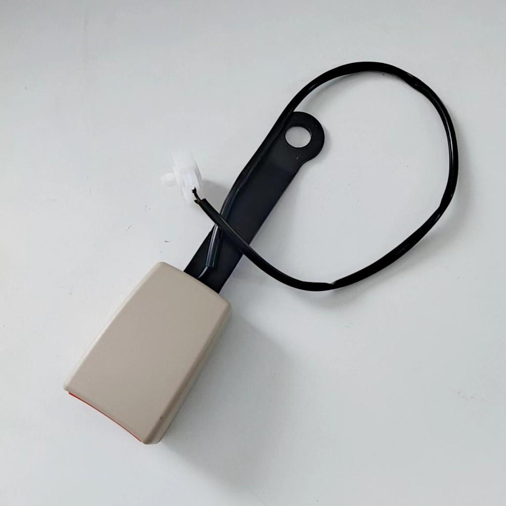 

Автомобильный ремень безопасности соединитель Предупреждающая сигнализация Автомобильная безопасность Безопасность пассажиров бежевый