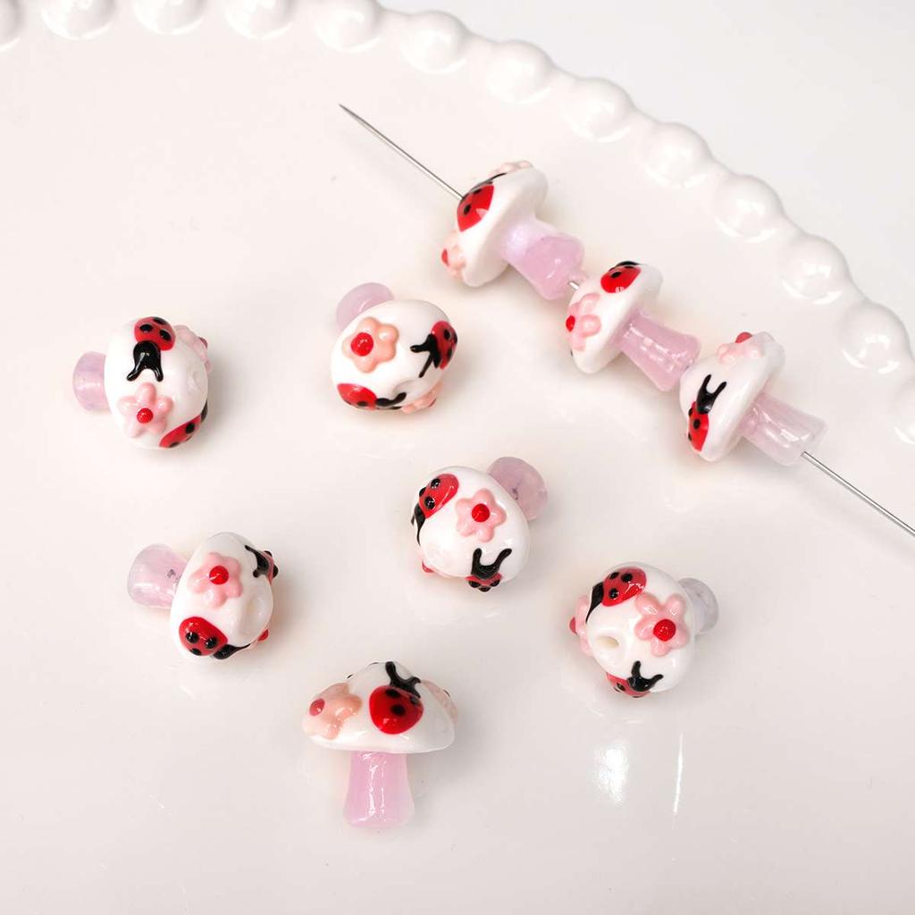 1 pezzo [17x16mm] Perline a forma di fungo in Vetro Colorato Dipinte a Mano Perline Fungo Tridimensionali Accessori Fai da Te per Gioielli Fatti a Mano