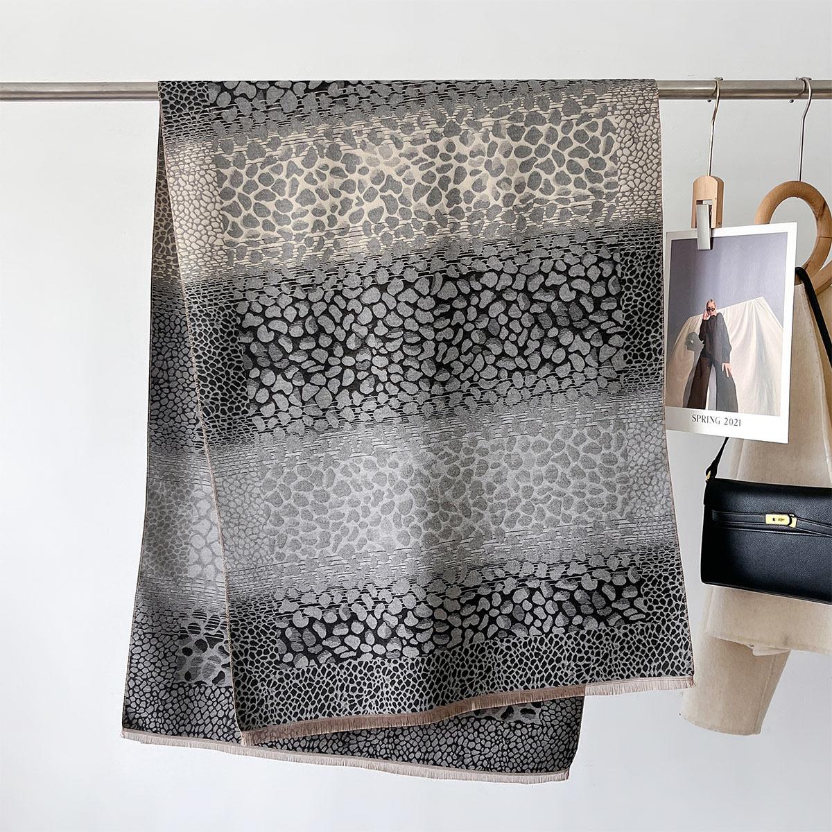 

Осень и зима новый модный мягкий шарф с леопардовым принтом женский зимний двусторонний имитация кашемира теплая ветрозащитная шаль 66*186cm