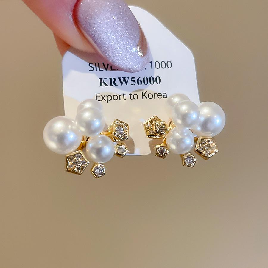 14k Gold Plated Silver Needle Zircon & Imitation Pearl Flower Stud Earrings - French Retro High-End Earrings for Women
