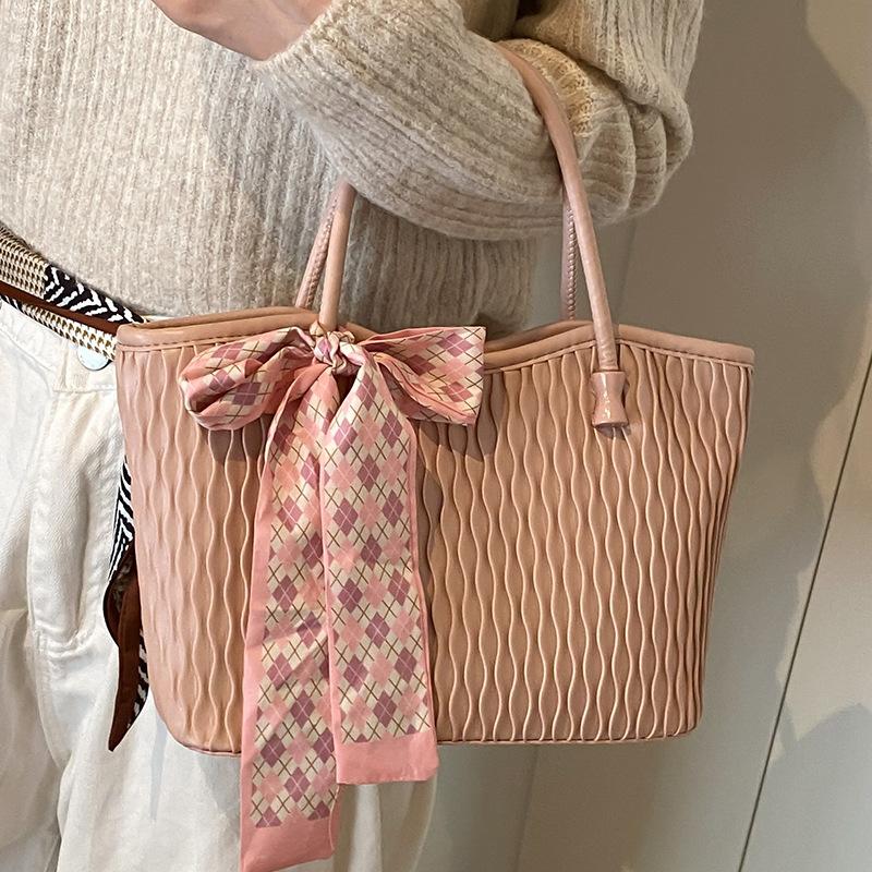 Korean Version of Trendy High-value Tote Bag 2025 New Fashion Temperament Large-capacity Shoulder Bag Commuter Women's Bag