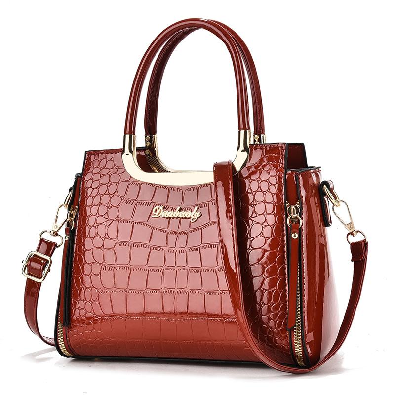 2025 New Crocodile Pattern Patent Leather Ladies Handbag Large Capacity Single Shoulder Slant Cross Bag Fashionable Handbag