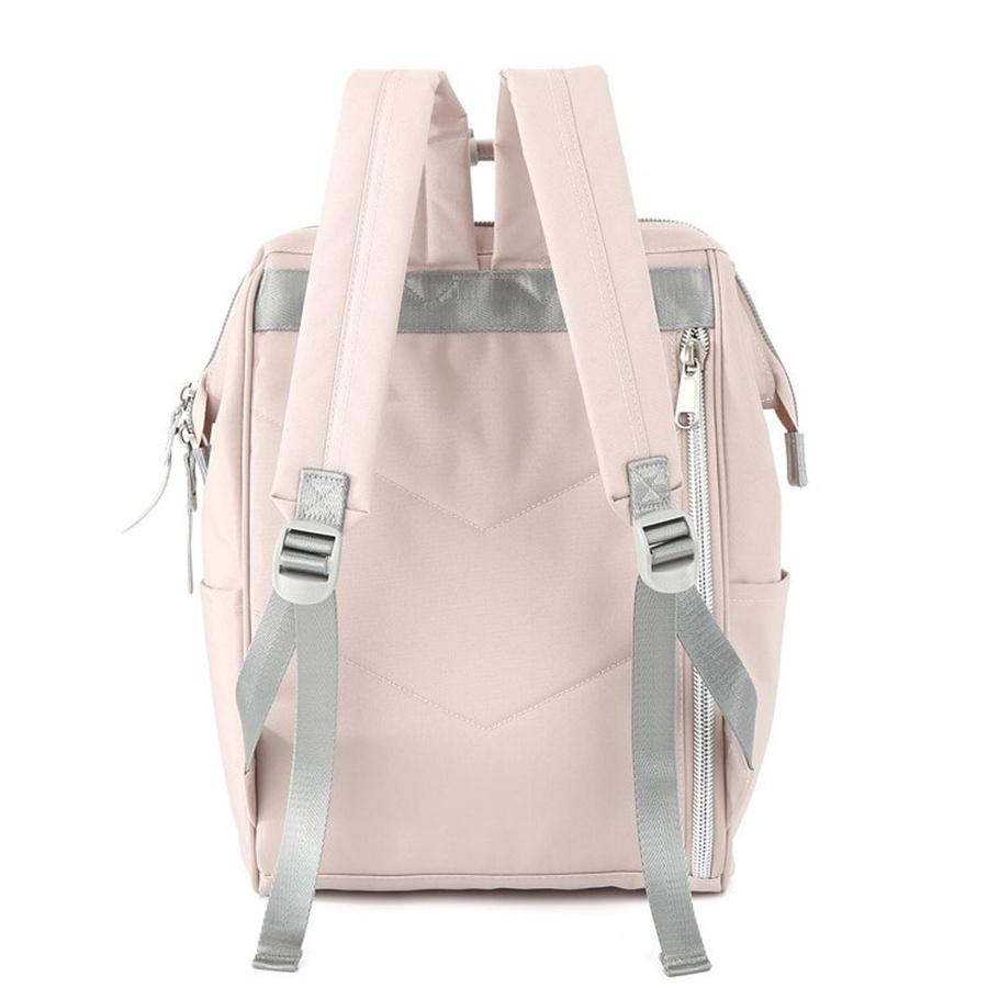 Plecak w kolorze pudrowego różu zawieszony na regulowanych szelkach i wyposażony w port USB - Himawari