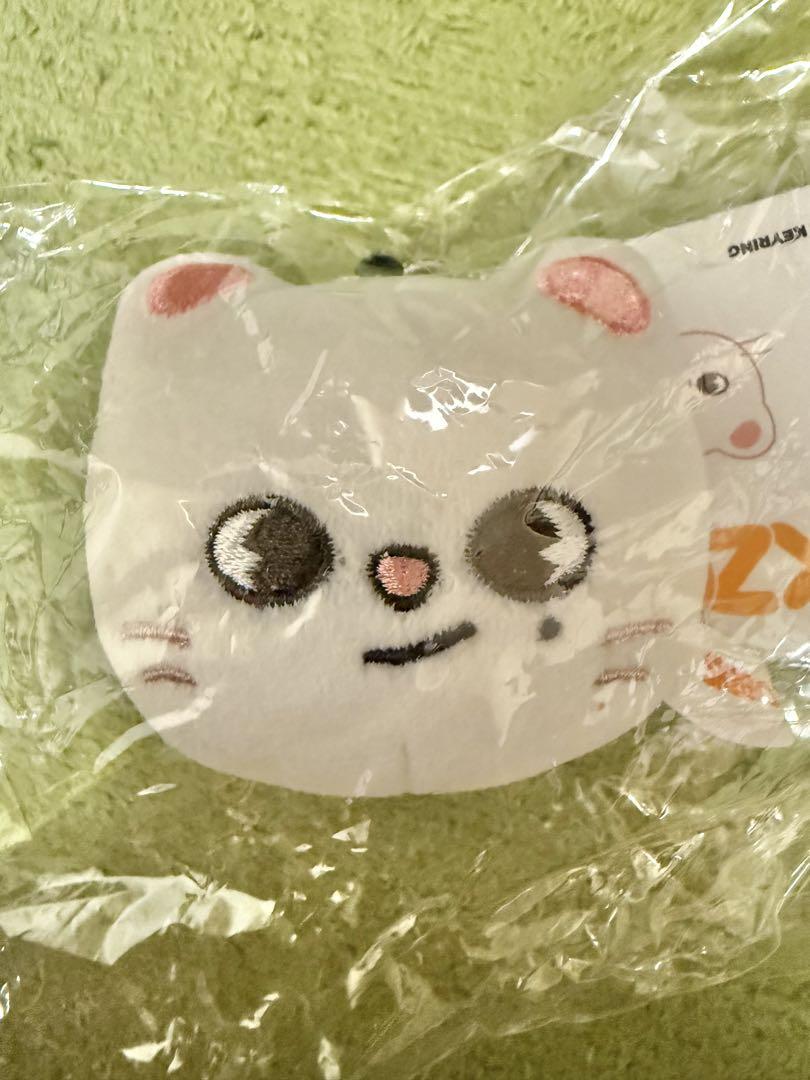 

[Б/У] Stray Kids Хёнджин Брелок для лица Genielet SKZOO