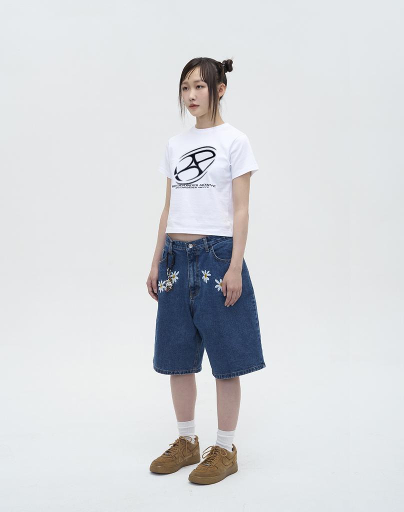Bipitudiseuodeo Big Graphic Logo Crop Top White