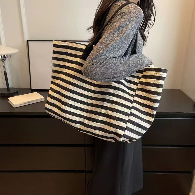 Canvas bag women's large-capacity tote bag bag 2025 new striped shoulder mommy tot