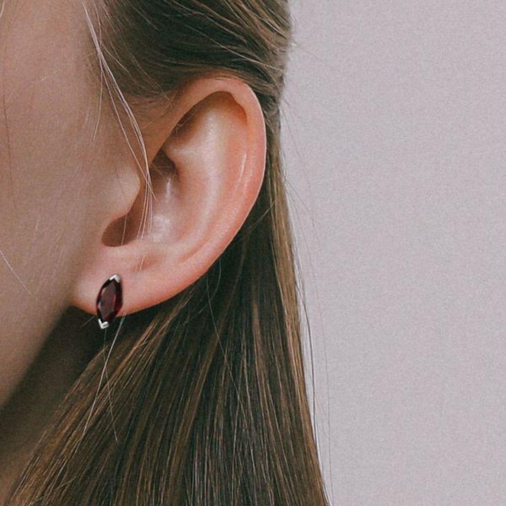 Marquise Garnet One-Touch Silver Earrings Be0701_P404115756