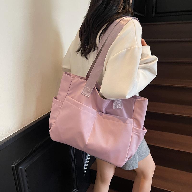 2025 New Cow Simple Fashion Lightweight Versatile Shoulder Bag Large Capacity Casual Waterproof Korean Version Trendy Handbag